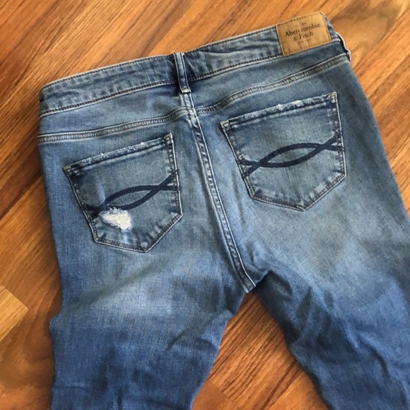 Abercrombie and Fitch skinny jeans 2R - Picture 4 of 5